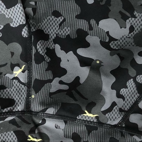 Sweaty Betty The Power Camo Pigeon Print 7/8 Leggings Small - Picture 15 of 15